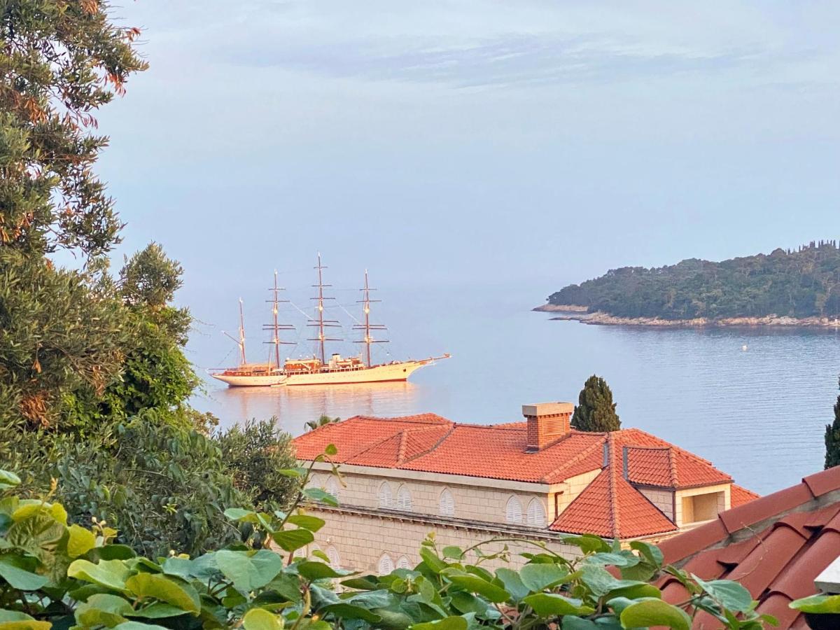 Sunset Over The Dubrovnik'S Old Town المظهر الخارجي الصورة